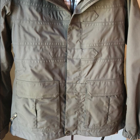 The North Face snowboarding jacket - Picture 3 of 5